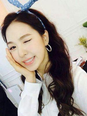 안녕하세요 저는 웬디손 (Red Velvet)~~ ^^  born on Feb, 21th 1994! I'm your Happiness ♡  #us_closed