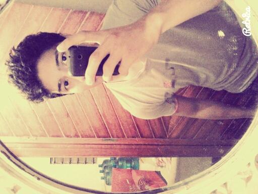 carlosedorles's profile picture. Sigueme y te sigo y amo el futbol Soy super pro me encanta el minecraft Gear of wars El halo también y Me Encanta La persona que esta l