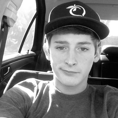 Bcantrell10_10's profile picture. 21 | You can find me shootin in the gym | I do it for the fans| #Squad #RecordBreakers #Hoopgame #Lyfe |