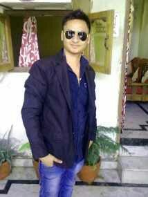 i am hasmi raza plz follow me