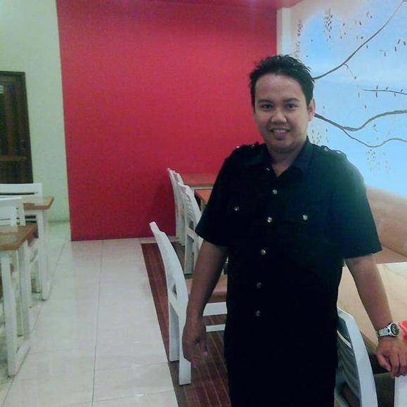 aku orang yang suka bergaul