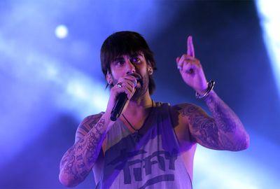 Las mejores letras de las canciones de nuestro cantante preferido. Somos GUERREROS!!