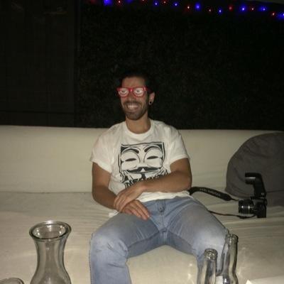 supercurlyeyes's profile picture. seeing a different world..