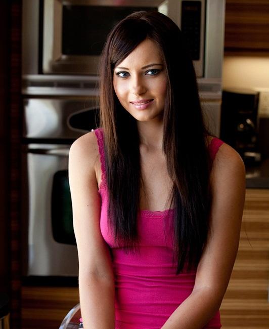 small_cecelia's profile picture. 