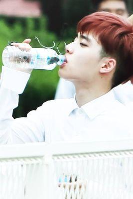 I write poems. Kim Jongin's
