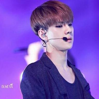 คารมเป็นต่อรูปหล่อเป็นพี่นะครับ