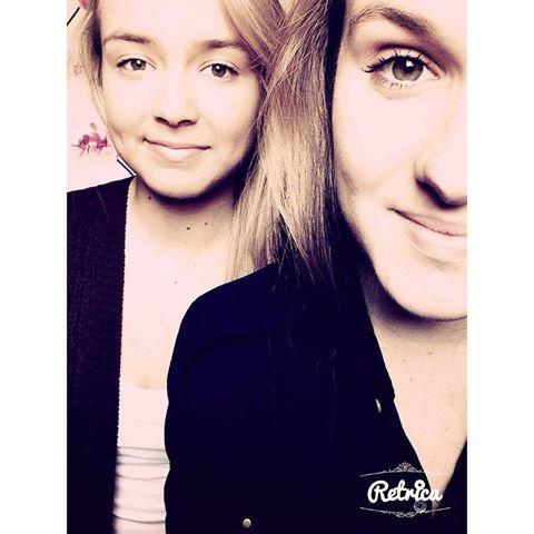 Jagodamanceaux's profile picture. Comment ça va ? Comment ça va ? Ta gueule . Ta gueule . Arrête de répéter ce que je dit. Arrête de répéter ce que je dit. Je t'aime . Oui et toi.?