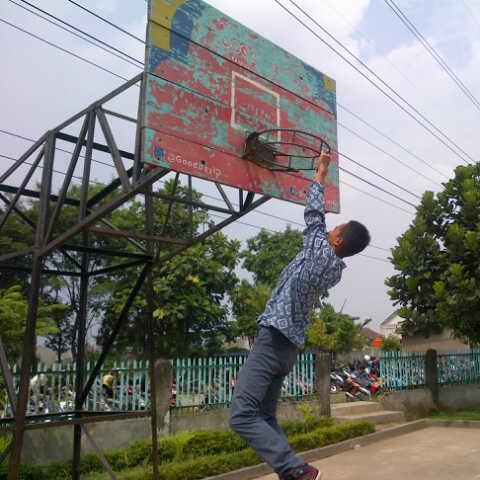 Aku Bukan Siapa - Siapa Dan Tidak Ingin Menjadi Siapa - Siapa. Untukmu Agamamu, Untukku Agamaku !!!!!, Anda RUSUH, Kami RIPUH !!!!! Hidup adalah UDUNAN !!!!!