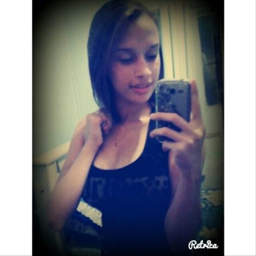 melissa14020400's profile picture. Ele não desiste de você, ele se importa com você,ele compreende o teu caminhar, nunca vi um amor tão grande assim  , DEUS AMOR MAIOR