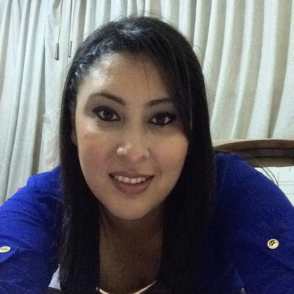 Especialista en Odontopediatria.