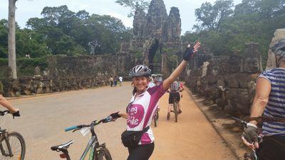 A fitness enthusiast and health improvement specialist who loves to cycle zumba and yoga.  My tweets are all my own but any retweet may not be my opinion.