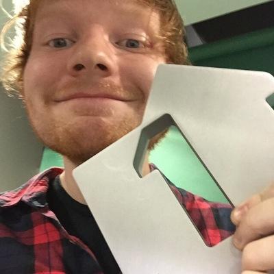@edsheeran: Eating Doritos at 6am #dippin'