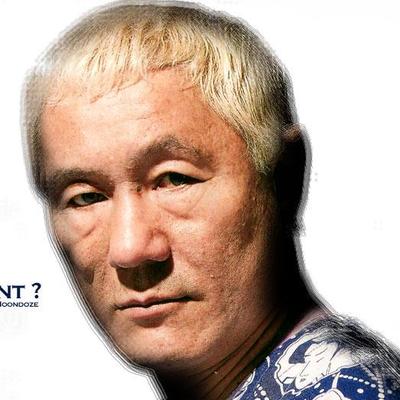 たけしの名言 格言 完全版 北野武映画 監督 ばんざい 07年 北野の映画に対する思い入れを込めたコメディ映画となっている 主演はビートたけし 松本人志の初監督作品である 大日本人 と同日公開となったことでも話題を集めた Http T