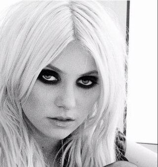 I slay evil, is there much more to say? Other than im a rebel with a cause? ;) okay maybe not but merp. ||spn oc|| 17+ || violence and gore.