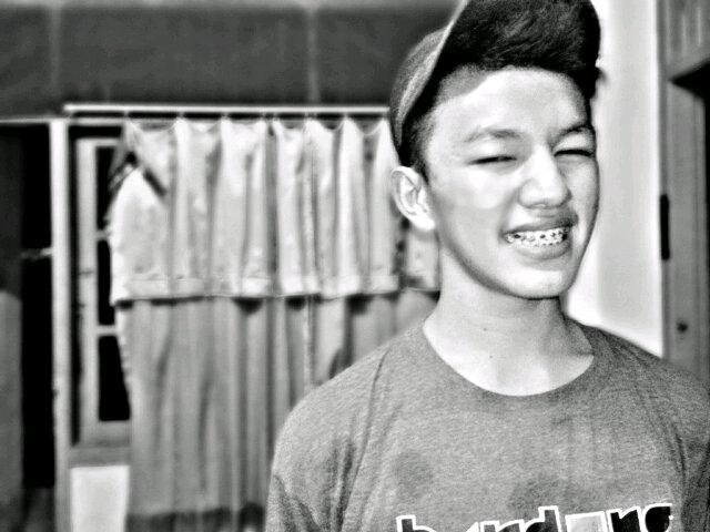 NAME: riyo reza| BORN: nov-04-1996| moeslem| love @ladygaga GOODES OF LOVE| pin:315c0753