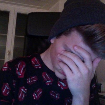 sm0kingsad's profile picture. 