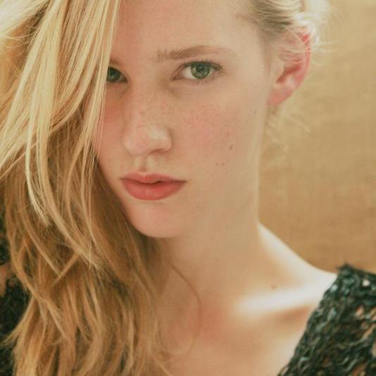 AELammers's profile picture. Als je loslaat, heb je twee handen vrij | our Minor fall violinist | occasional Lucas Hamming violinist | addicted to studying the brain and the universe.