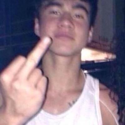help me make a difference :) we can do it. I love calum !!!! ❤️ 5sos for life