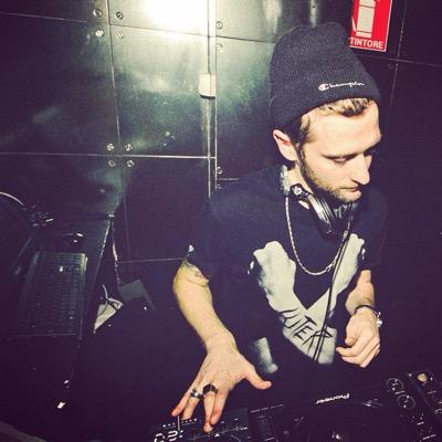 KosmiOfficial's profile picture. 