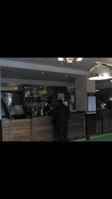 Community Pub serving food, real ales, keg beers and a wide range of spirits. Live entertainment and wide screen TV.