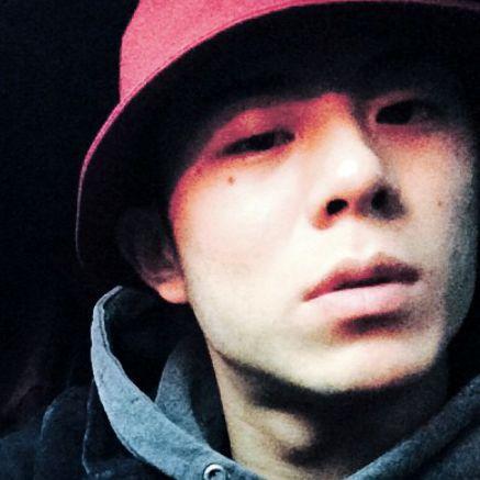 how do i look? 
♔ • born 12/09/1987 • 
Korean rapper & MC •