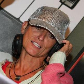 single mother, curious and crazy life-lover, builder and creator. communicator @lenovo . these are my personal views.