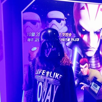 kmdnb's profile picture. Think to myself and talk to myself