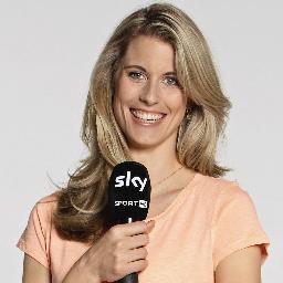 Von der Bühne, hinter die Kulissen!
Nach meiner aktiven Karriere als Beachvolleyball-Profi freue ich mich nun anderen die Fragen zu stellen!