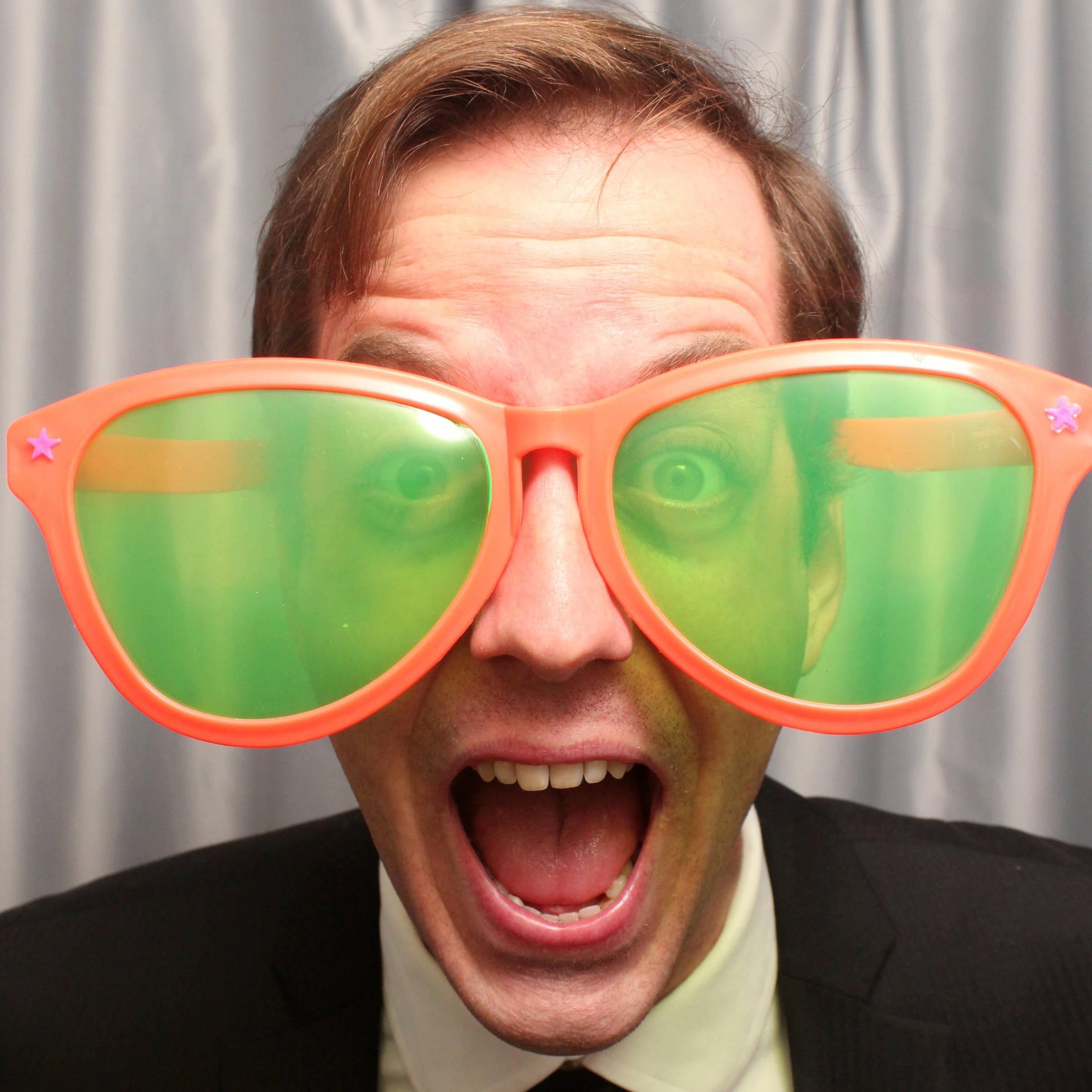 Our Pittsburgh rental office is locally owned and operated and trusted by clients to capture millions of  Smiles and Counting ® in Pittsburgh, PA and beyond!