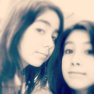 holiii!! me encanta one direction en especial todos jsjsj me encanta bailar árabe y tengo 13