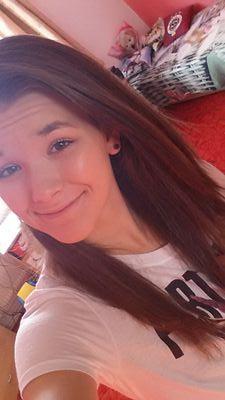 15  |  Simpsonizer  | Smiler | @CodySimpson  |  @AlliSimpson  | 
  Followed Me 23/6/2012 | i love Josh Hutcherson ❤❤ |
