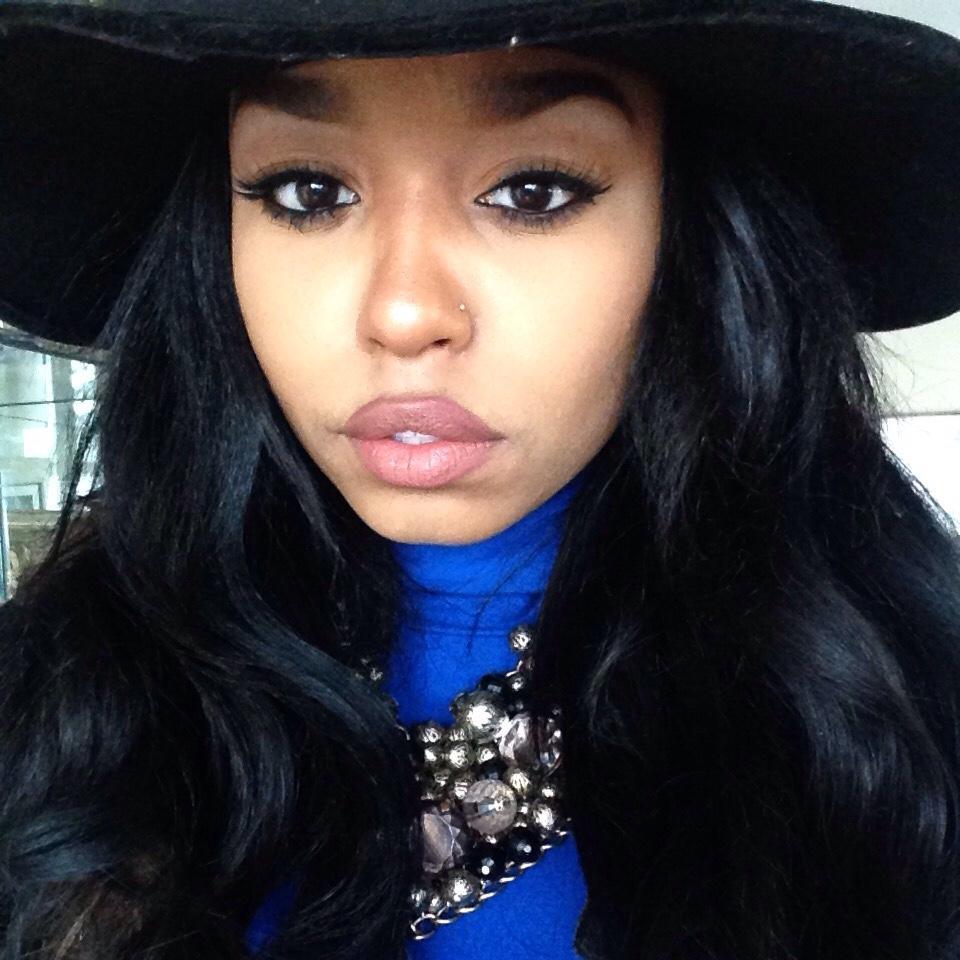 the most beautiful girl is mine and i really love you and don't forget that please. bf | Malissa.