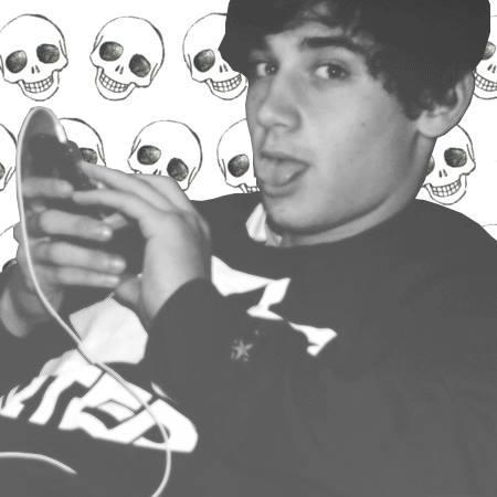 HII!! 33 I'm Directioner, Vampette, Janoskianator ;3 Bye ;**