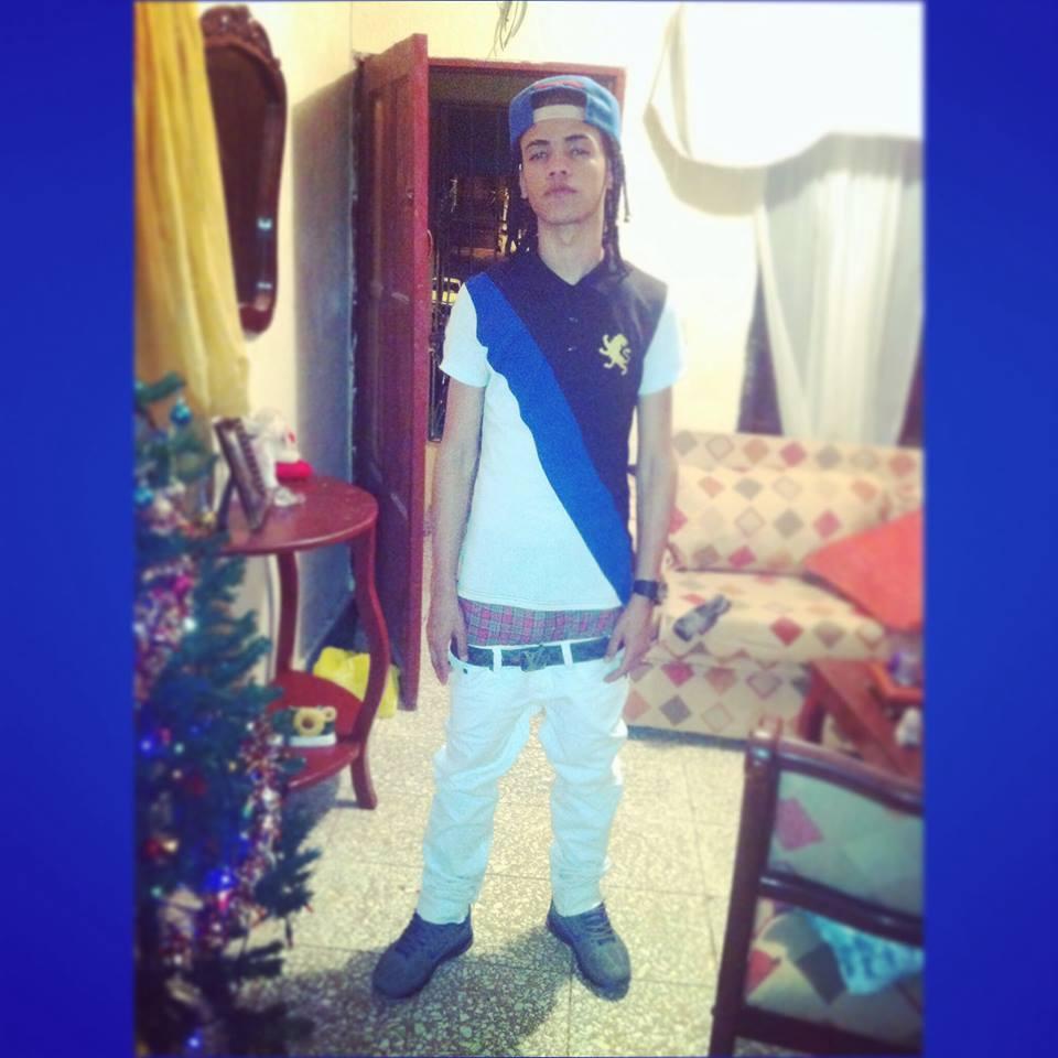 - YO SOY ULTRA MEGA UNiiVERSAL