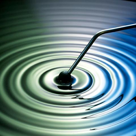 _fphoto_'s profile picture. A boutique stock agency specializing in scientific photography, focusing on chemistry, physics, optics, and magnetism.