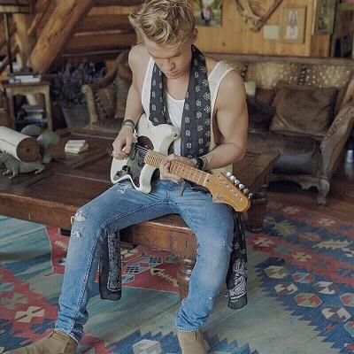 CodesHasMyHeart's profile picture. There's this Australian boy with blonde hair that stole my heart. You may know him. ;) Cody followed me on June 12th, 2013 at 10:09 p.m.❤