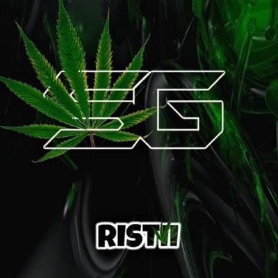 proud snipper for sinious gaming   Check out our youtube http://t.co/uVmEKhMTKS so close to 1.5k
