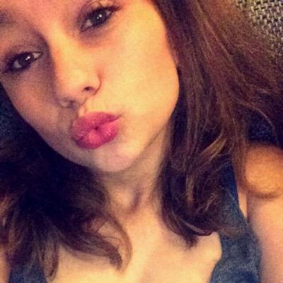 Snap : manon.pdu78 ; instagram : manondu78.