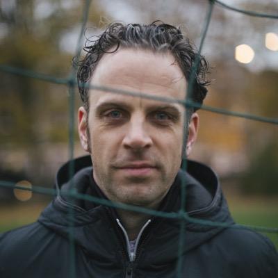 Hoofdredacteur @Staantribune, hét magazine over voetbalcultuur (https://t.co/1qATTMGOOt) | Uitgever voetbalboeken | 📧 j.holterhues@staantribune.nl