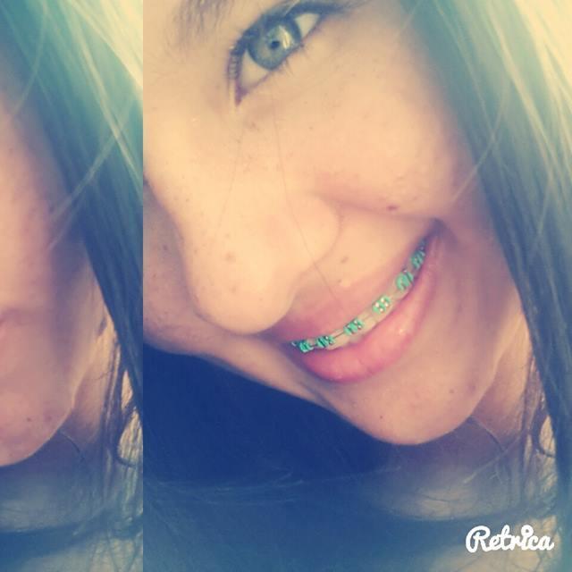 De la mano con mi fiel amigo dios♥