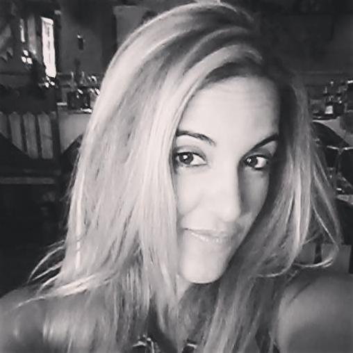 aortrod's profile picture. Maestra de Música en Primaria. CEIP Paulo Freire (Málaga)

Enseñar desde el corazón, desde el arte, desde la emoción.