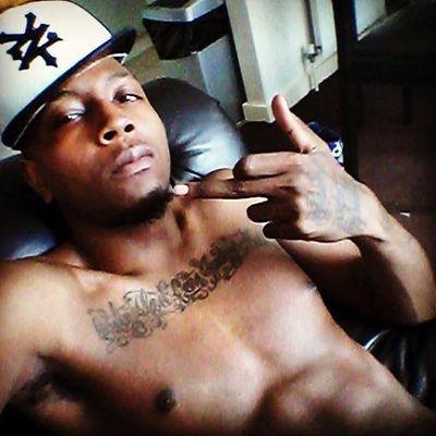iSing iRap iQuote & iSpeak my mind. I love music & girl singers,dancers & models. Follow my main account. @TheRealDynamix