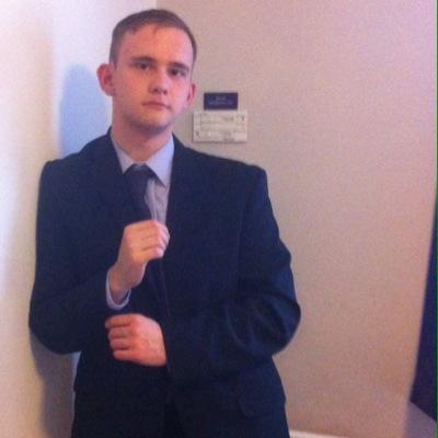 lifeguard/ gym instructor, #Gooner and an all round amusing guy  silph league rank-rival TL40