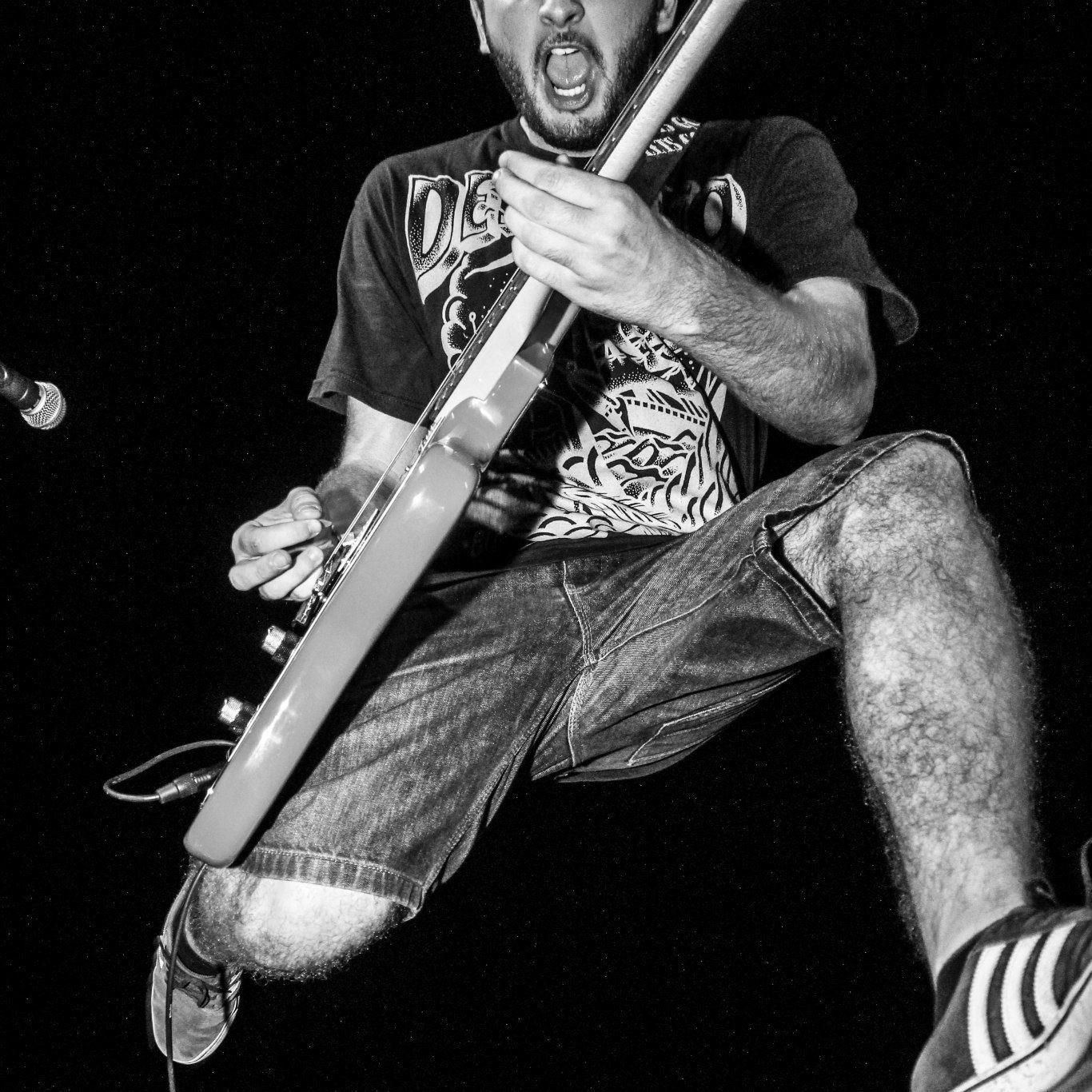 Albertmaioo's profile picture. Guitarra en Extracto de Lúpulo y
The Bastards