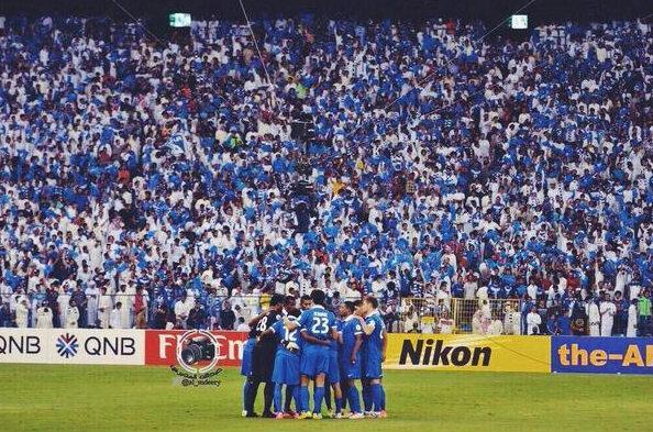 شعور الحب بقلبي كله يتضخم ويطلع اتجاه #الهلال غير كذا ماعندي ♡.
