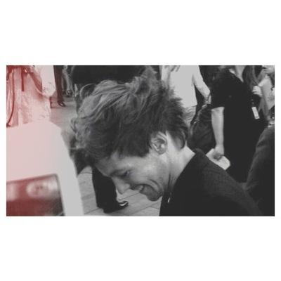 can someone tell louis tomlinson that I love him?
