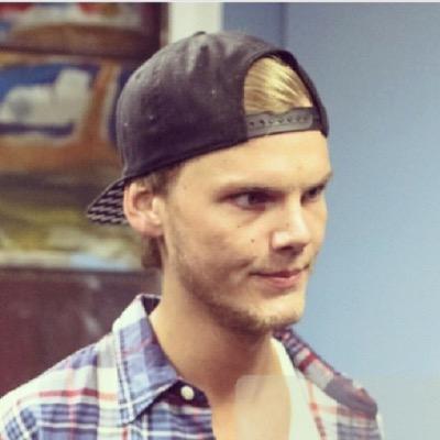avfansforlife's profile picture. Avicii updates and Tweets
#AviciiFamily