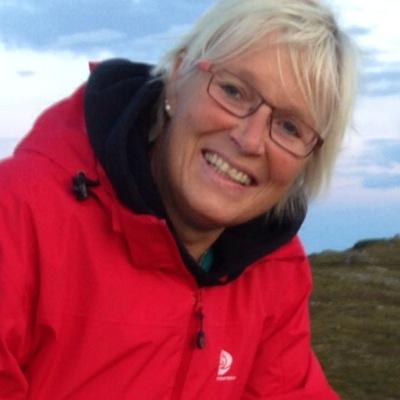 leirtr's profile picture. 