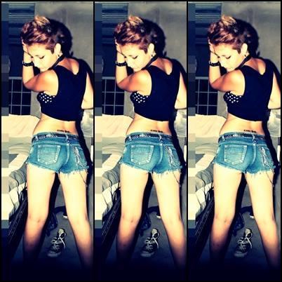 #ThammyIbalo||Biii||En el closet||Activa||Leo||18||Tatuajes||Linkin park||Ronnie||Indio♥||Soda||EnFin||Flash||Marihuana||RockandRoll♥