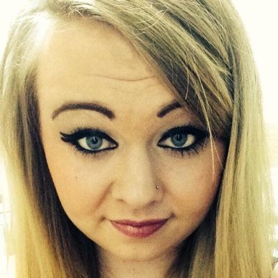 sophiecoooper's profile picture. it's a simple life